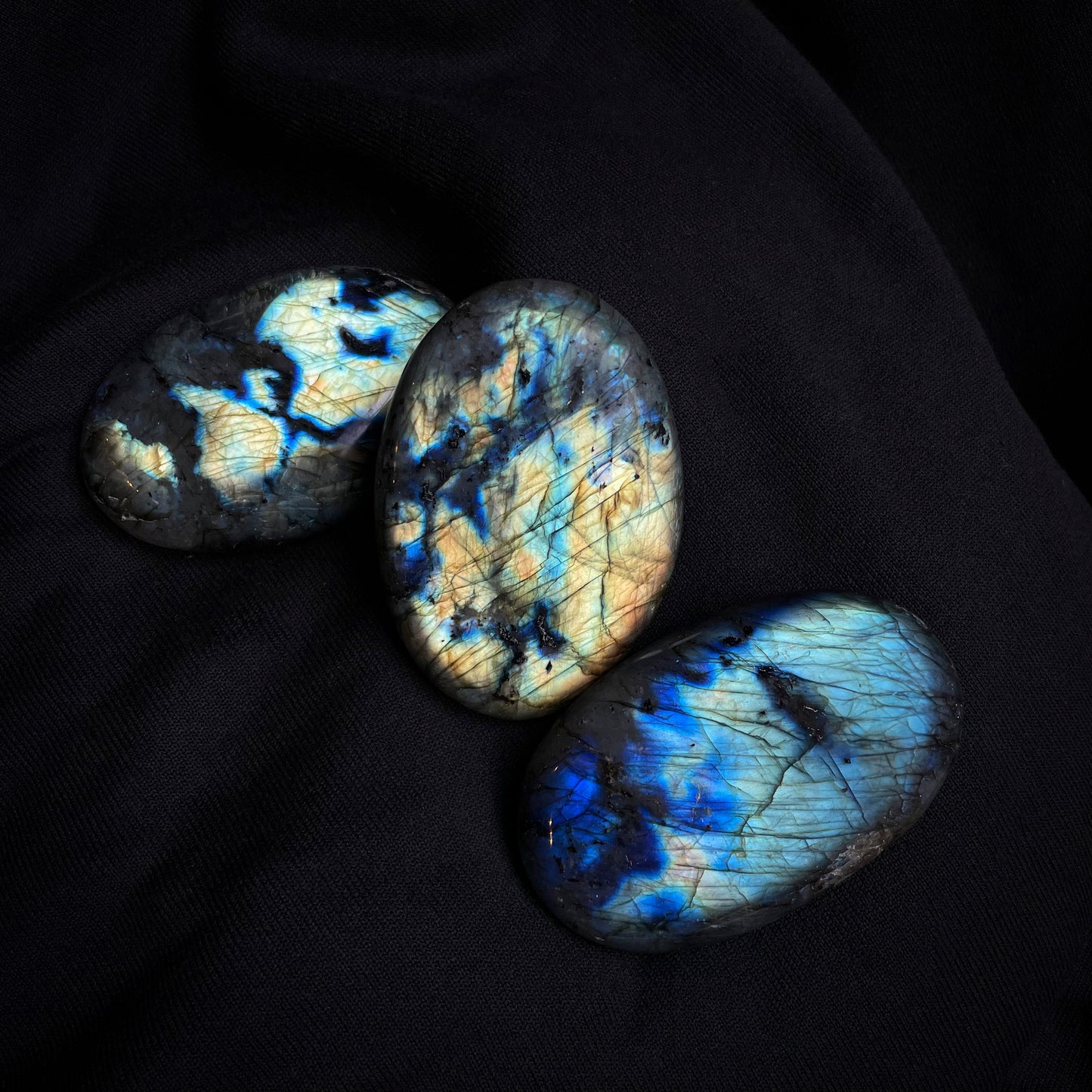 Labradorite Pebble