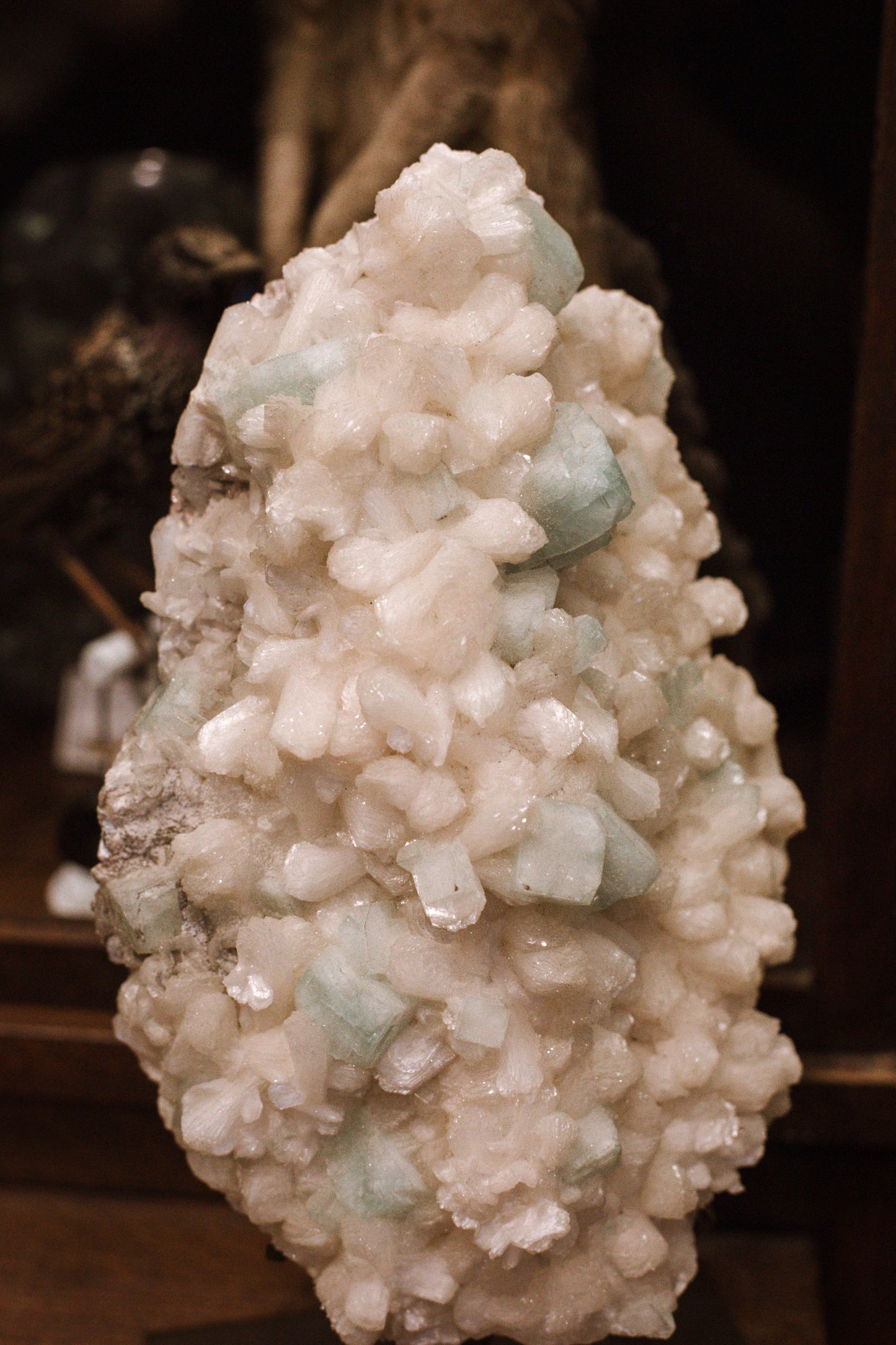 Apophylittle and stilbite