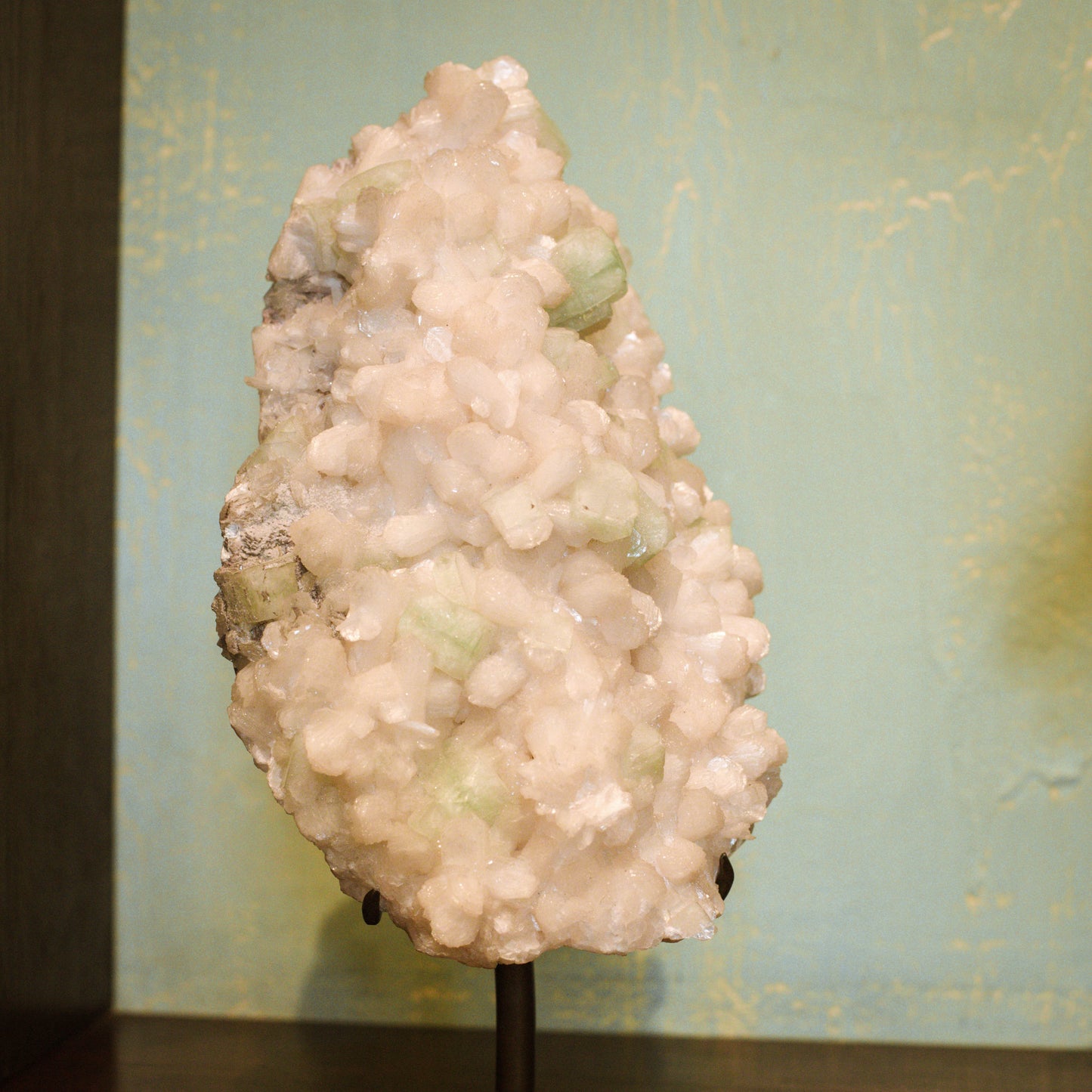 Apophylittle and stilbite