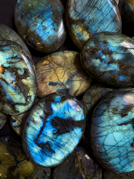 Labradorite Pebble