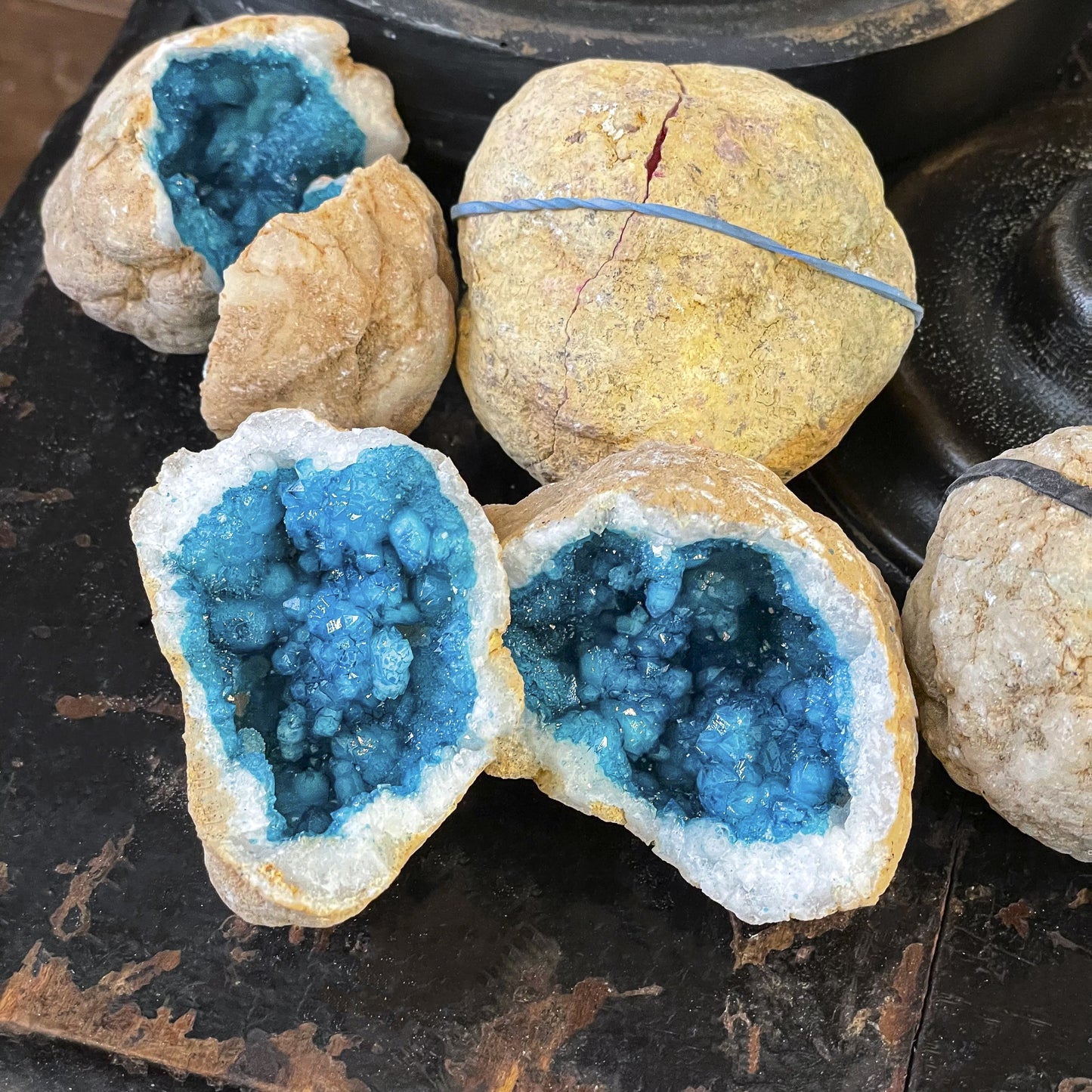 Géode quartz turquoise