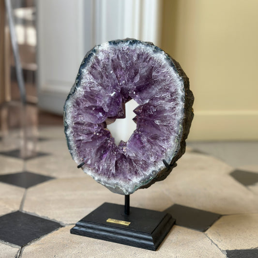 Amethyst slice on stand