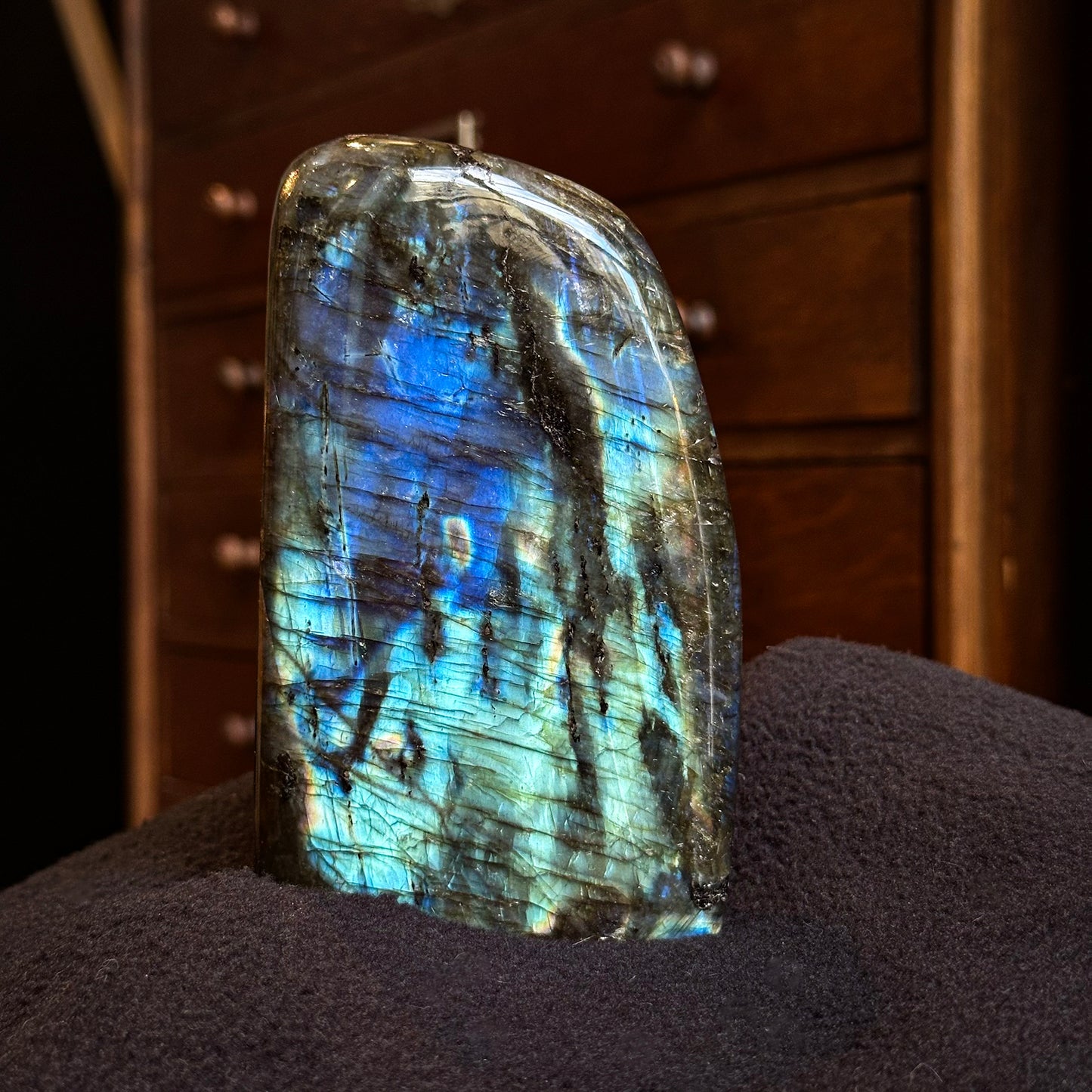 Labradorite free form