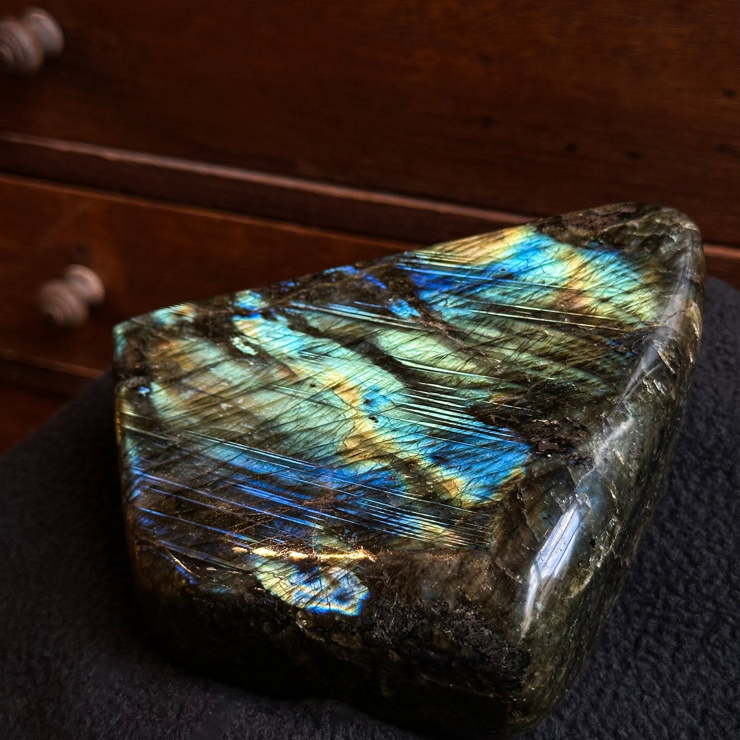 Labradorite free form