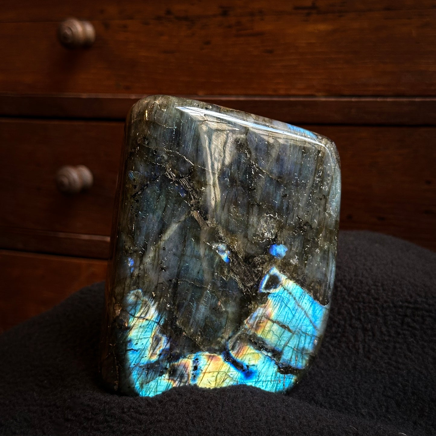 Labradorite free form