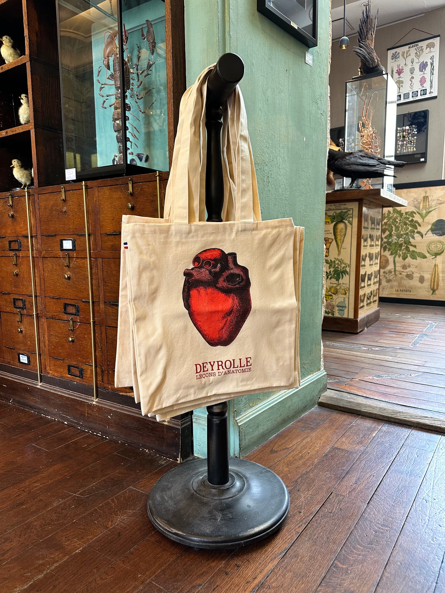 Ara tote bag